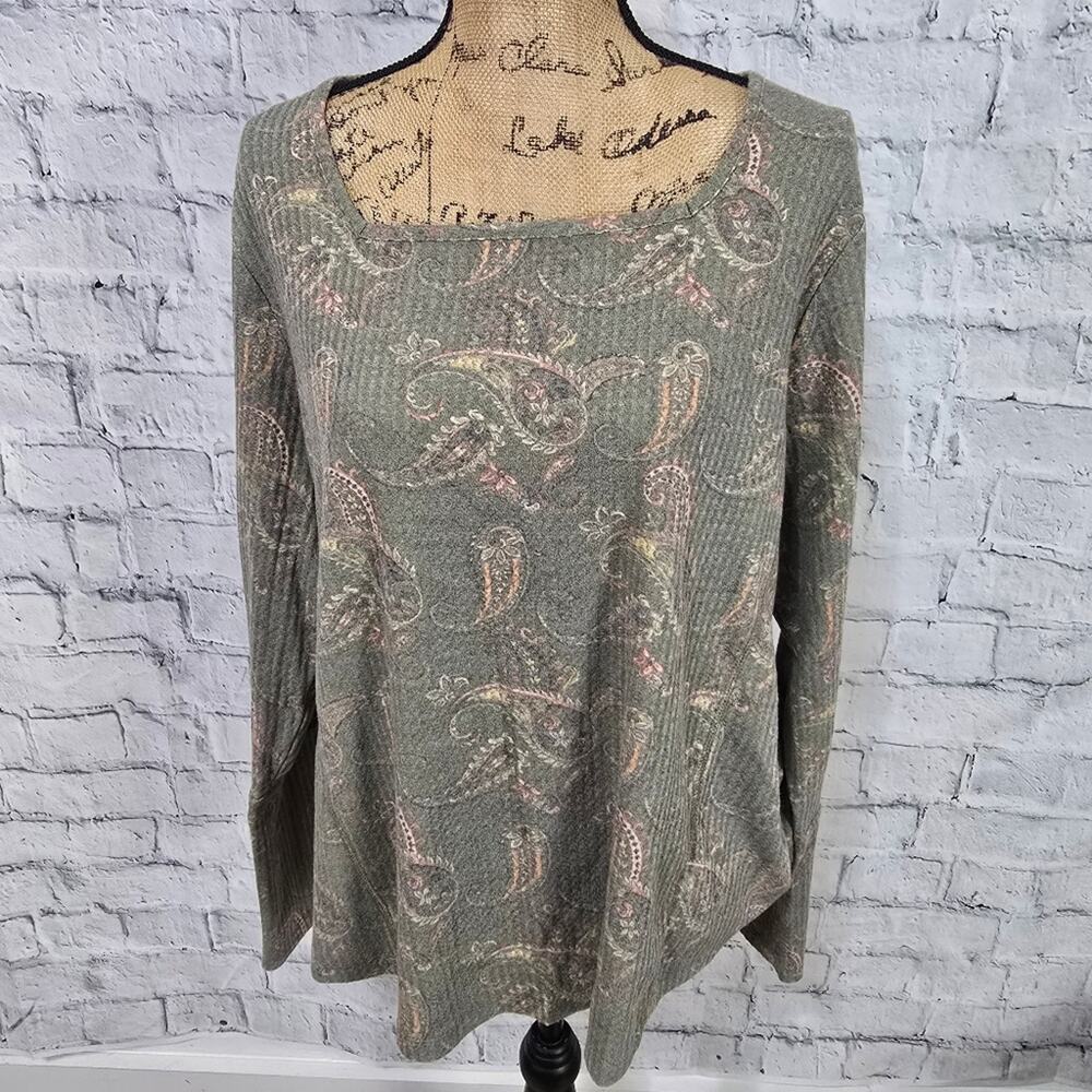 Cato sweater top Sz 14/16w square neckline paisley print A19